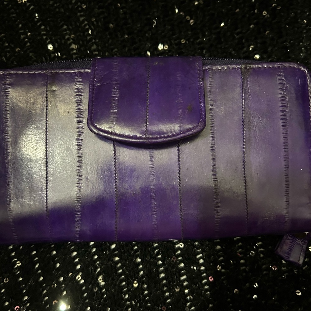 Vintage purple Eel Lee Sanders wallet